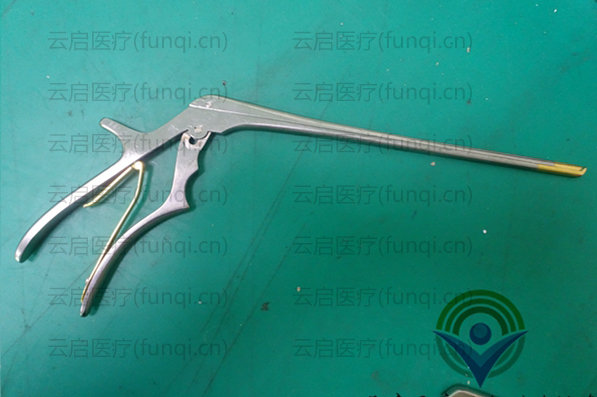 AESCULAP FK928R 咬切鉗手柄彈簧片固定螺絲斷，散架 600小 水印 1011.jpg
