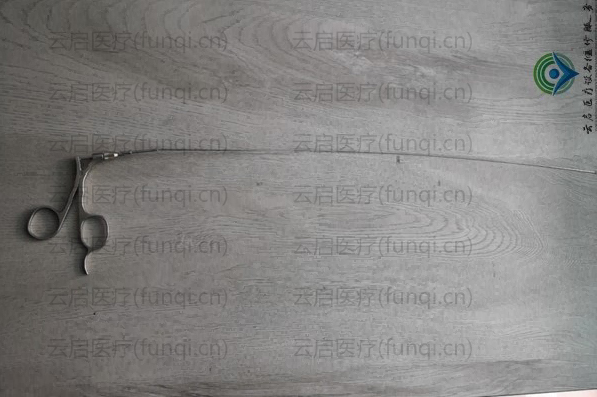 R.WOIF 8952.65 腎鉗鉗頭連接壞，鉗頭合不籠  維修