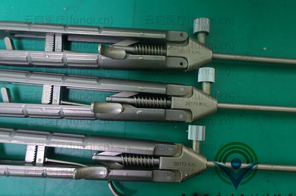 STORZ 26173 KAL 持針器 拉桿連接斷，鉗頭打不開(kāi) 600小 水印 1117.jpg